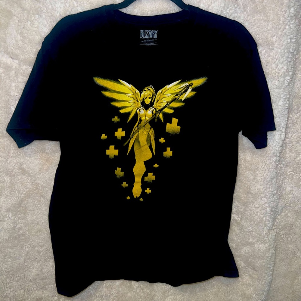 Blizzard Entertainment Men’s Overwatch Mercy t-shirt